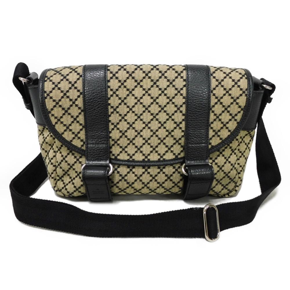 

Used 9539 Diamante Mesh Bag 374429 7921 Black Calfskin Crossbody with Embossed Logo Beige Unisex from Japan AUTHENTIC