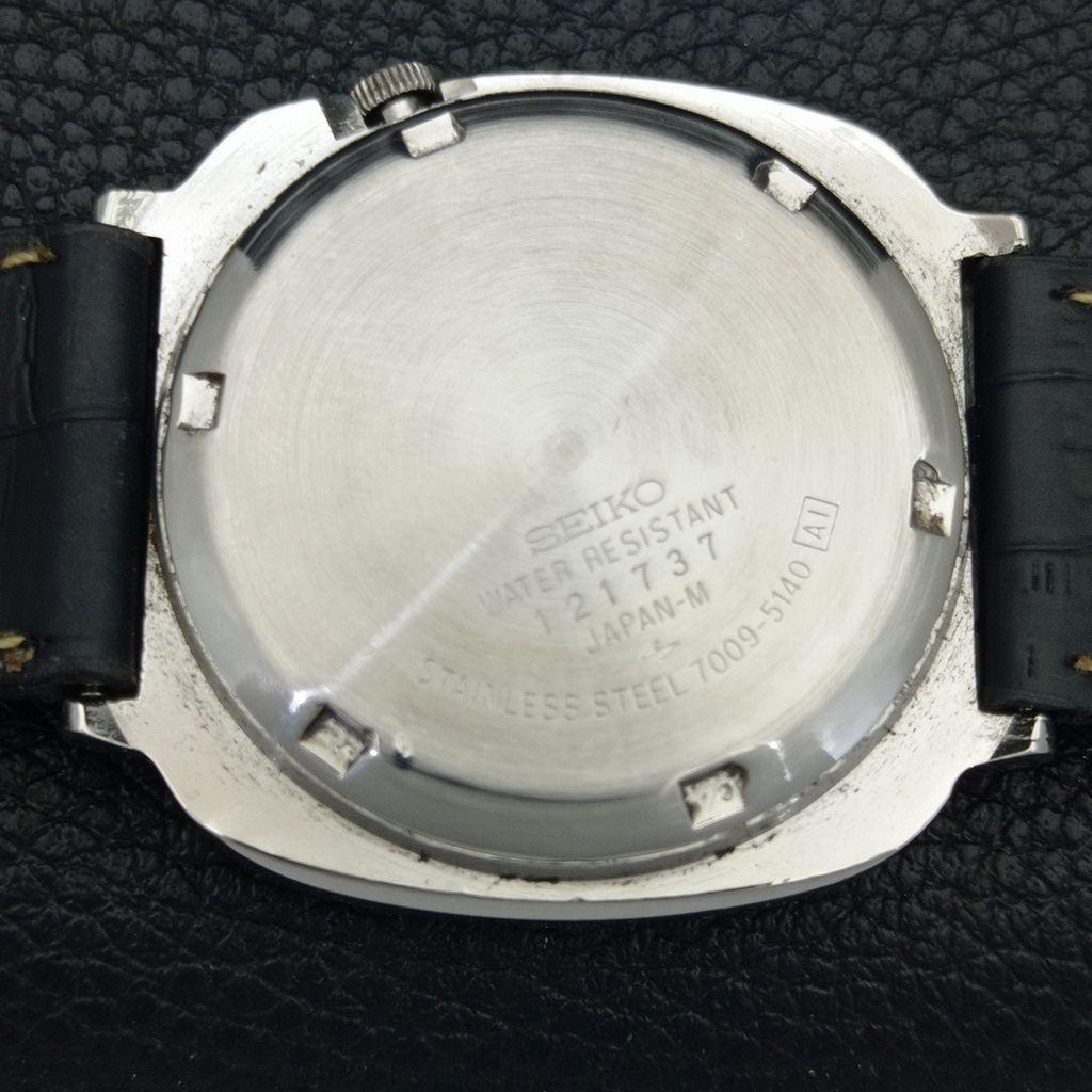 VINTAGE SEIKO 5 AUTOMATIC 7009A JAPAN MENS ARABIC SILVER DIAL WATCH a702455-5 R124-a702455