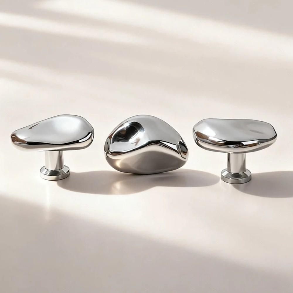 Solid Vintage Furniture Handles Alloy Nordic Style Wardrobe Handles Single Hole Dresser Hardware