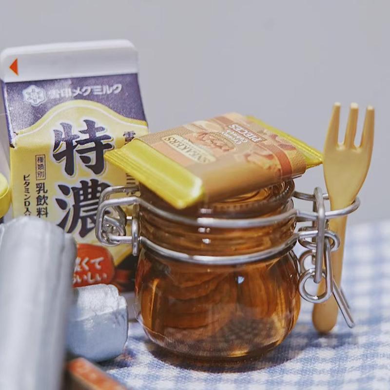 2Pcs/Set 1/6 Scale Miniature Dollhouse Transparent Storage Tank Model Toys Doll Accessories