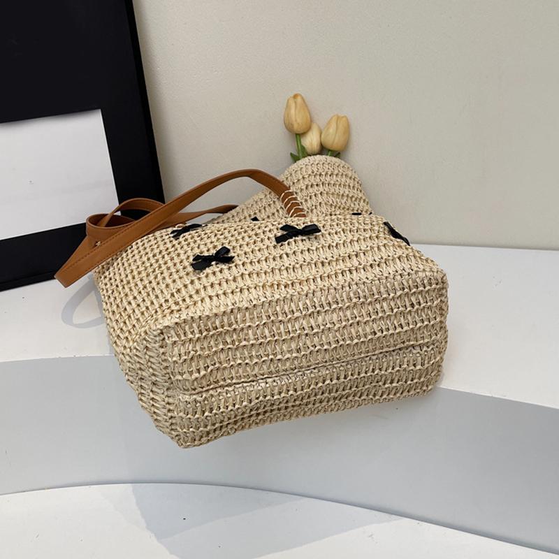 Yogodlns Summer Beach Large Capacity Tote Bag Women Shoulder Bag Handmade Woven Top-Handle Bags Raffia Boho Women Bag