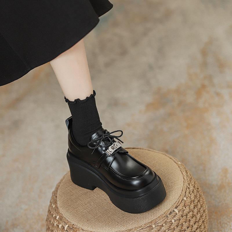 

Inner heightening thick-soled black small leather shoes women s new lace-up versatile single shoes 33 чорний