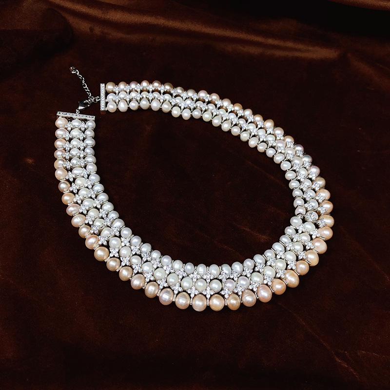 Elegant White and Pink Pearl Jewelry Set: Hand-Strung Necklace and Bracelet with 7-9mm Pearls.