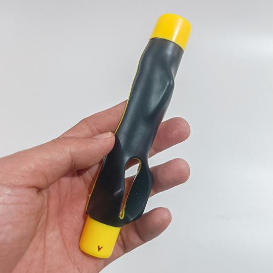 Golf Grip Trainer Right-Handed Golf Swing Trainer Golf Club Grip Training Aid to Help Correct Hand Position Enhance Grip Strength Precision And Swing