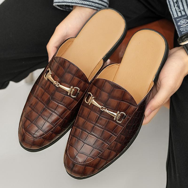 Fashion New Men's Crocodile Pattern Half Slippers Driving Shoes Casual Patent Leather Mules Moccasins Breathable Loafers Zapatos Hombre
