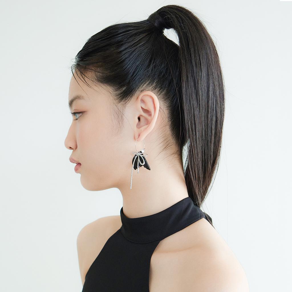 Lovuee Black Angel Wing Earrings