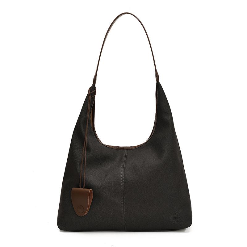 Large-capacity bag women's autumn and winter new fashion shoulder bag texture child and mother bucket commuter tote bag tide