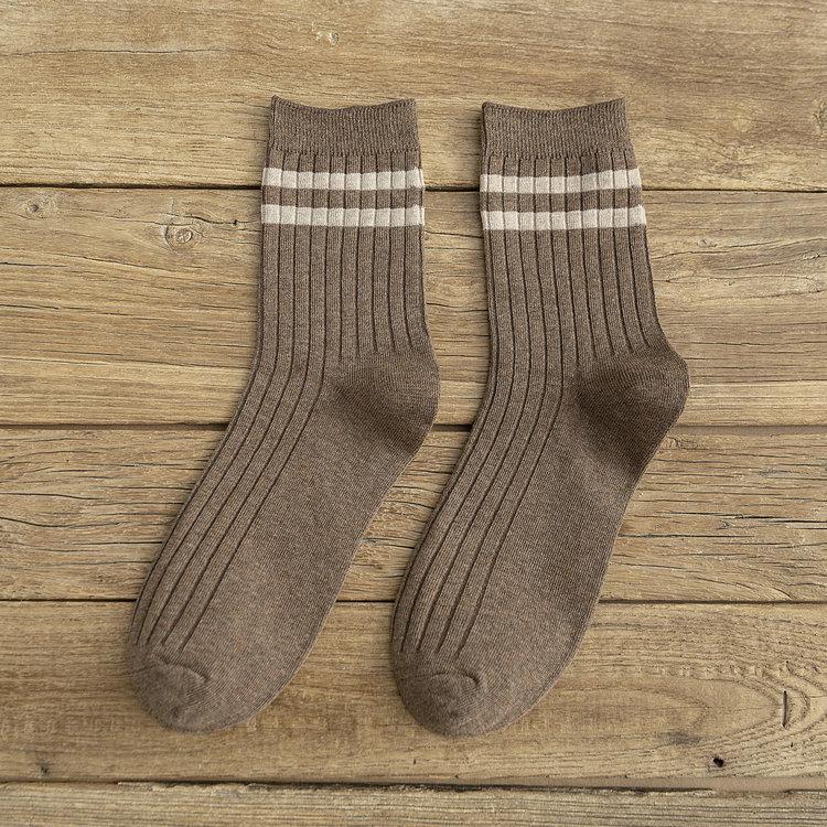 Men's Mid-Calf Socks: Breathable, Sweat-Absorbent, Trendy, Versatile Spring and Summer Footwear