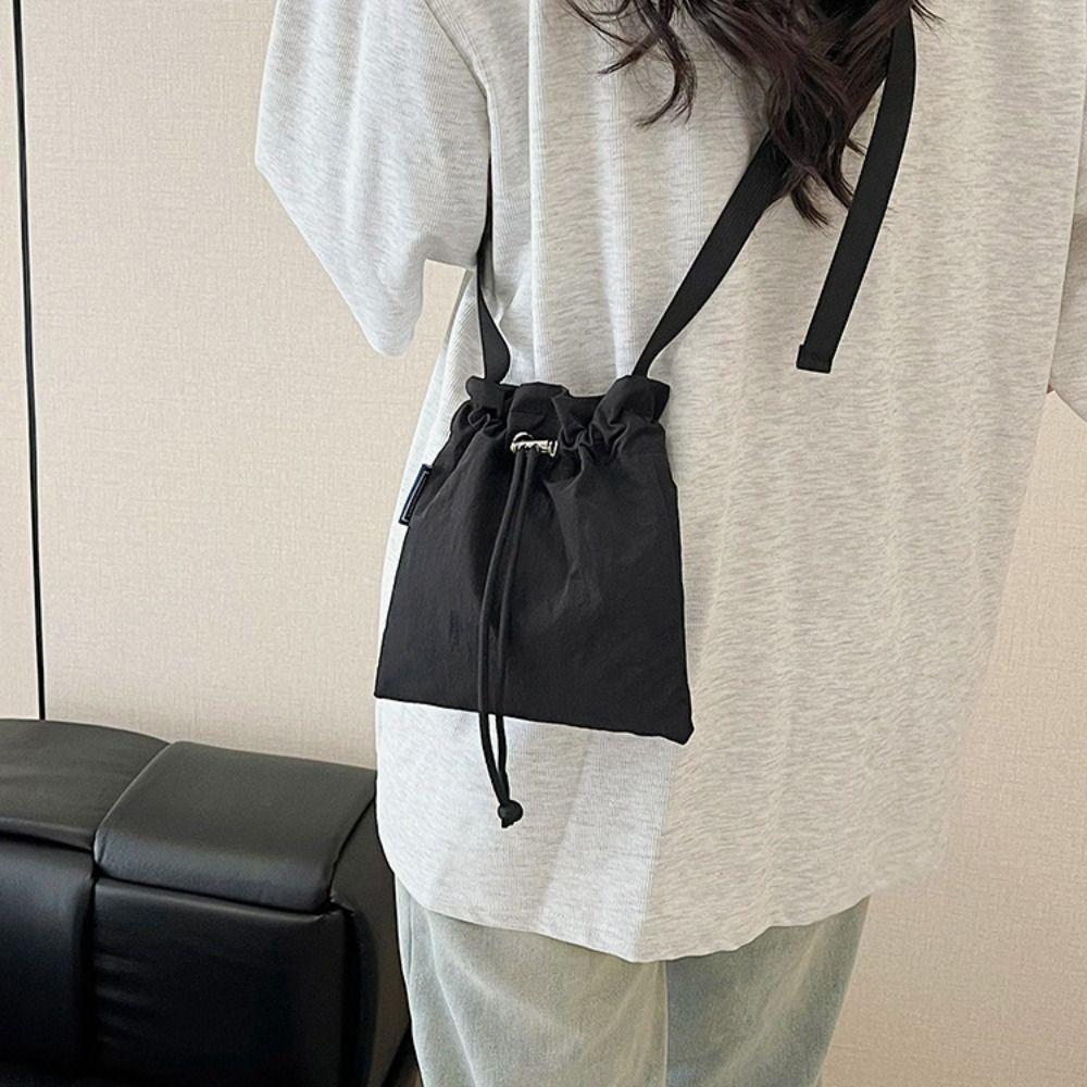 Korean Style Nylon Shoulder Bag Crossbody Bag Mobile Phone Bag Drawstring Bucket Bag Outdoor