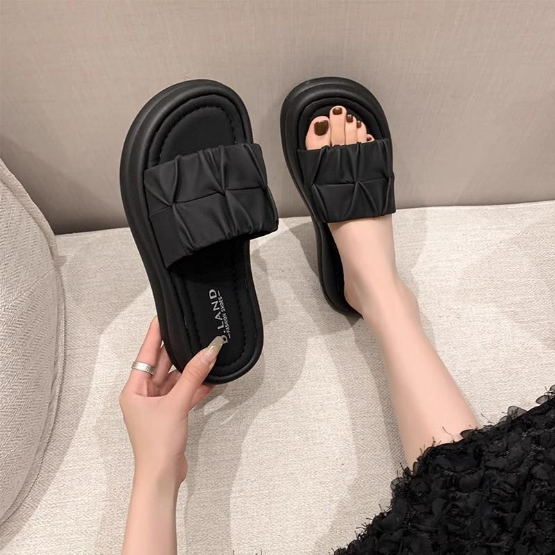 Slippers women's summer wear new fashion thick-bottomed muffin sandals beach folds