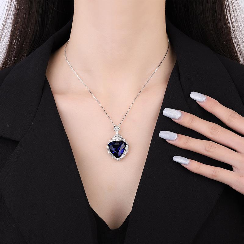 Jewelry Style Retro Simulation Sapphire Fat Triangle Luxury Inlaid Temperament Pendant Necklace
