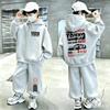 Athletic Set for Boys and Girls (autumn/winter)—a Two-piece Outfit Featuring A Long-sleeved Hoodie and Fleece-lined Pants.