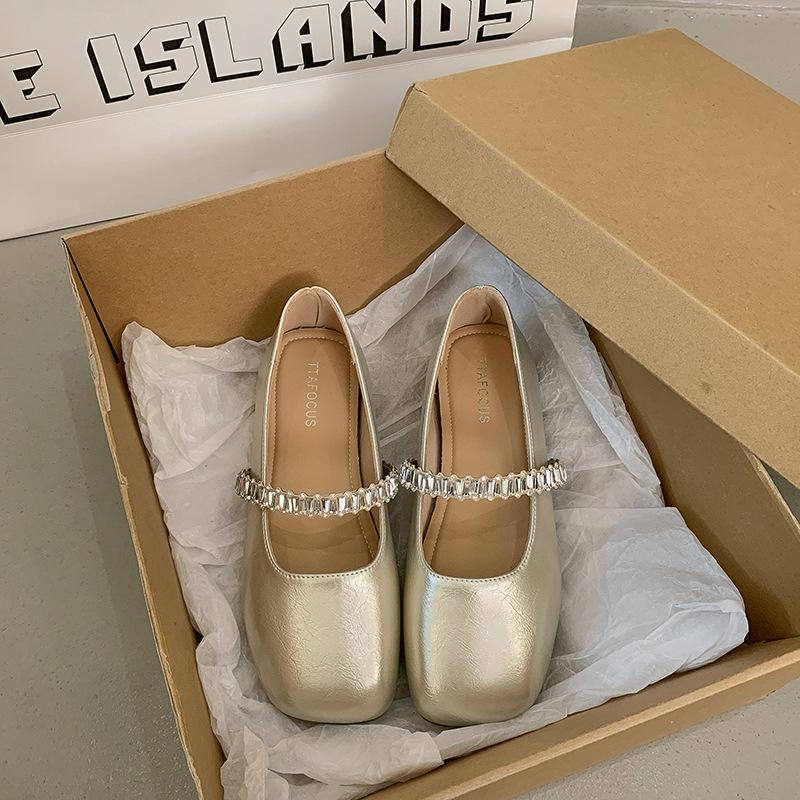 

Thick heel with light mouth single shoes women s new summer mid-heel square head rhinestone Mary Jane small leather shoes 40 шампанского