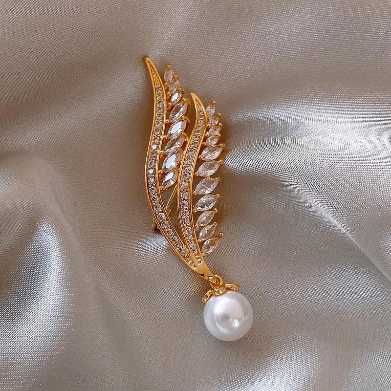 Exquisite Ear Of Wheat Pearl Rhinestone Brooches For Women Crystal Pins Suit Clothes Accessories Light Luxury Jewelry Gift