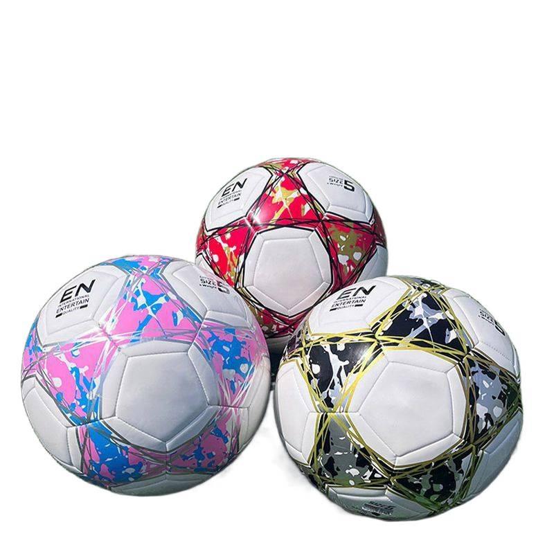 Football for All Ages: Size 3 for Toddlers, Size 4 for Children, Size 5 for Adults – Ideal for Training and School Competitions.