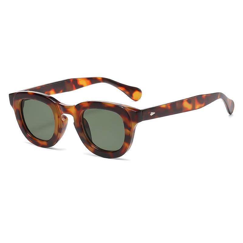 Fashion New Female Retro Multi Color Sunglasses Oval Frame Thick Frame Personality Simple Design Sun Glasses Male