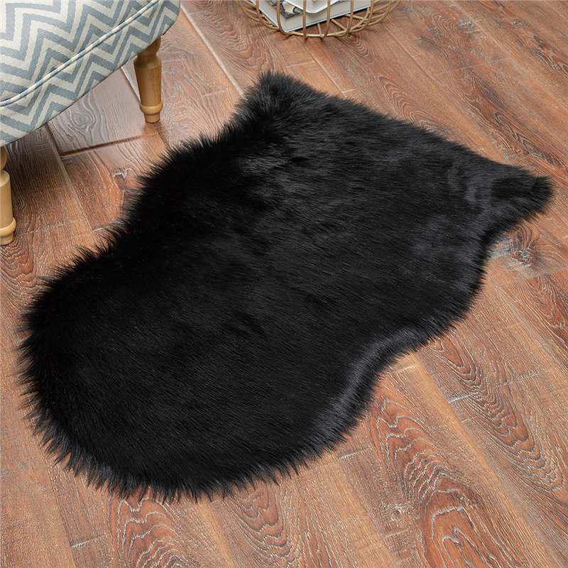 

Nordic Style Plush Wool-Like Carpet: Long Pile Sofa Cushion & Living Room Bedroom Mat 40x60cm 1P