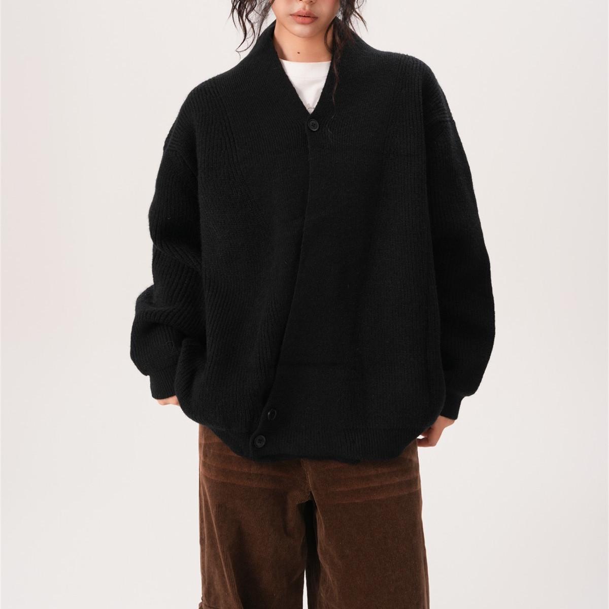 

Унисекс Ретро Кардиган с Необычным V-образным Вырезом: Вязаный свитер Осень/Зима Extra Large чёрный