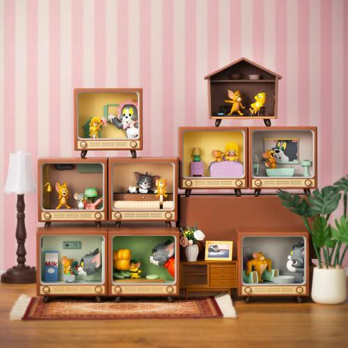 52TOYS BLINDBOX X TOM and JERRY "CLASSIC MOMENTS" Series Trading Figures, Blind Box Collectible Figures, Pre-painted Gachapon Desktop Decorations, Dol