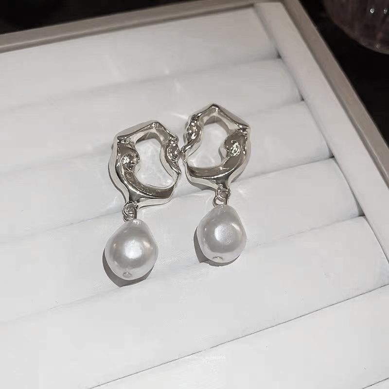S925 Silver Teardrop Pearl Zircon Stud Earrings: Elegant Women's Fashion