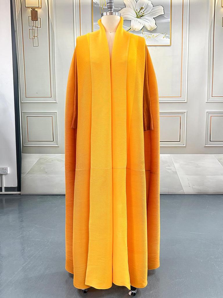 Plus Size Women's Gradient Batwing Sleeve Spring Coat - Miyake Style Fashionable Long Robe