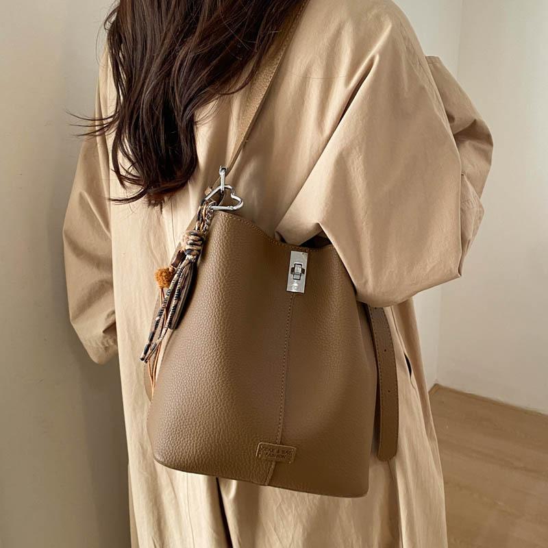 Pu Retro Fashion Water Bucket Bag For Daily Casual Womens Shoulder Purse