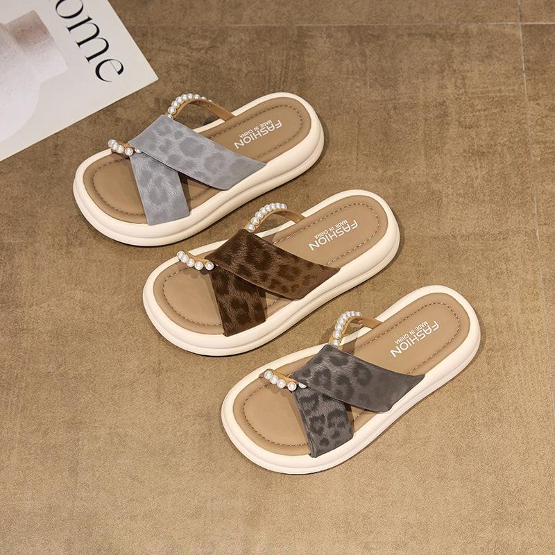 Fairy style slippers female outer wear women's shoes 2025 summer new versatile French beautiful with skirt thick-soled cool slippers