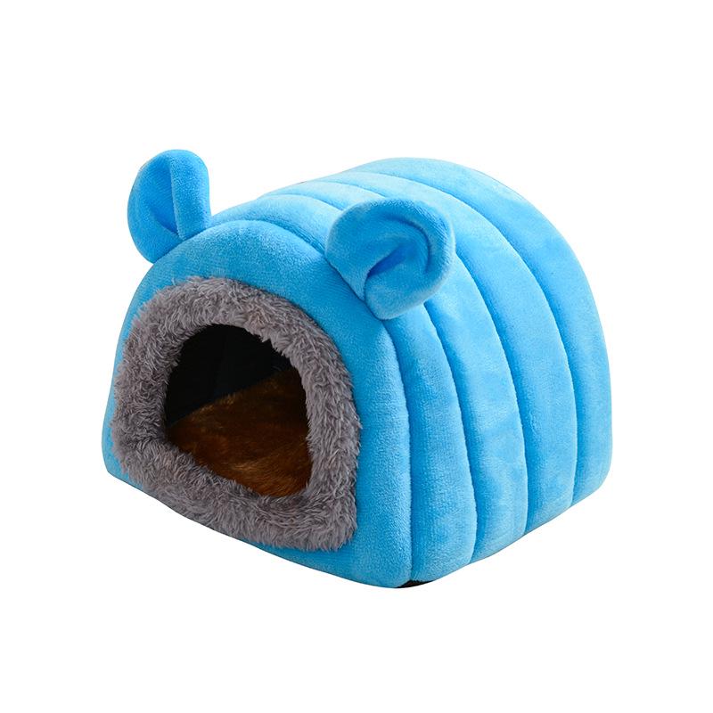 Cozy Winter Nest for Small Pets: Hamster, Guinea Pig, Hedgehog, Sugar Glider.