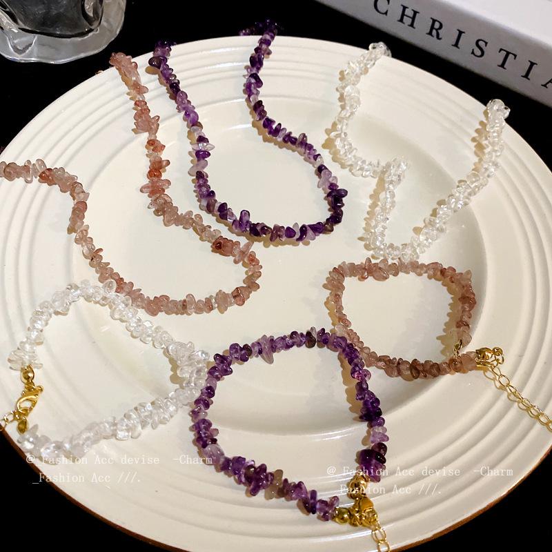 

Korean Geometric Crystal Necklace Set: Fashionable Choker with Fresh, Elegant Design
