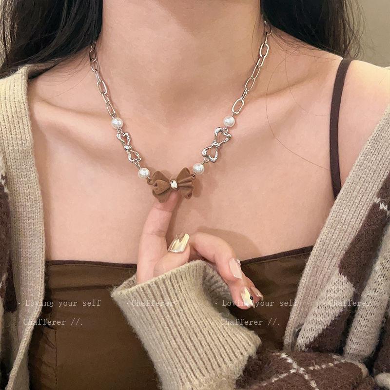 Flocking Bow Necklace Women's Retro Temperament Pearl Splicing Collarbone Chain New Trendy Versatile Neck Chain
