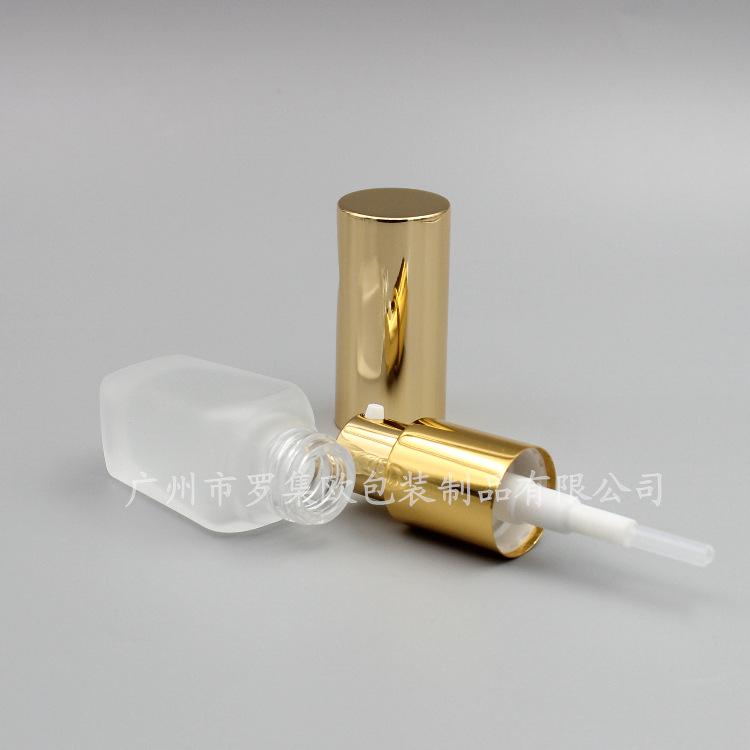 10ml/20ml/30ml čtvercová matná skleněná lahvička s rozprašovačem na mléko a lisovacím pumpičkou