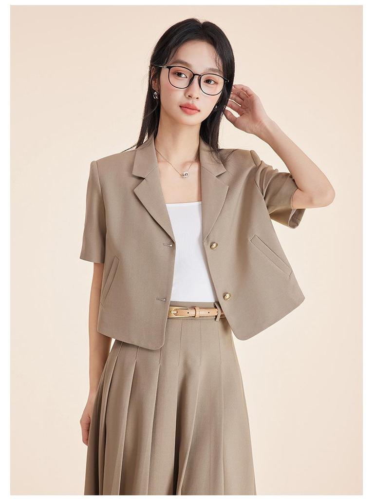 Beige Women's Slim Fit Short-Sleeve Suit Jacket - Petite 2025 Spring Collection