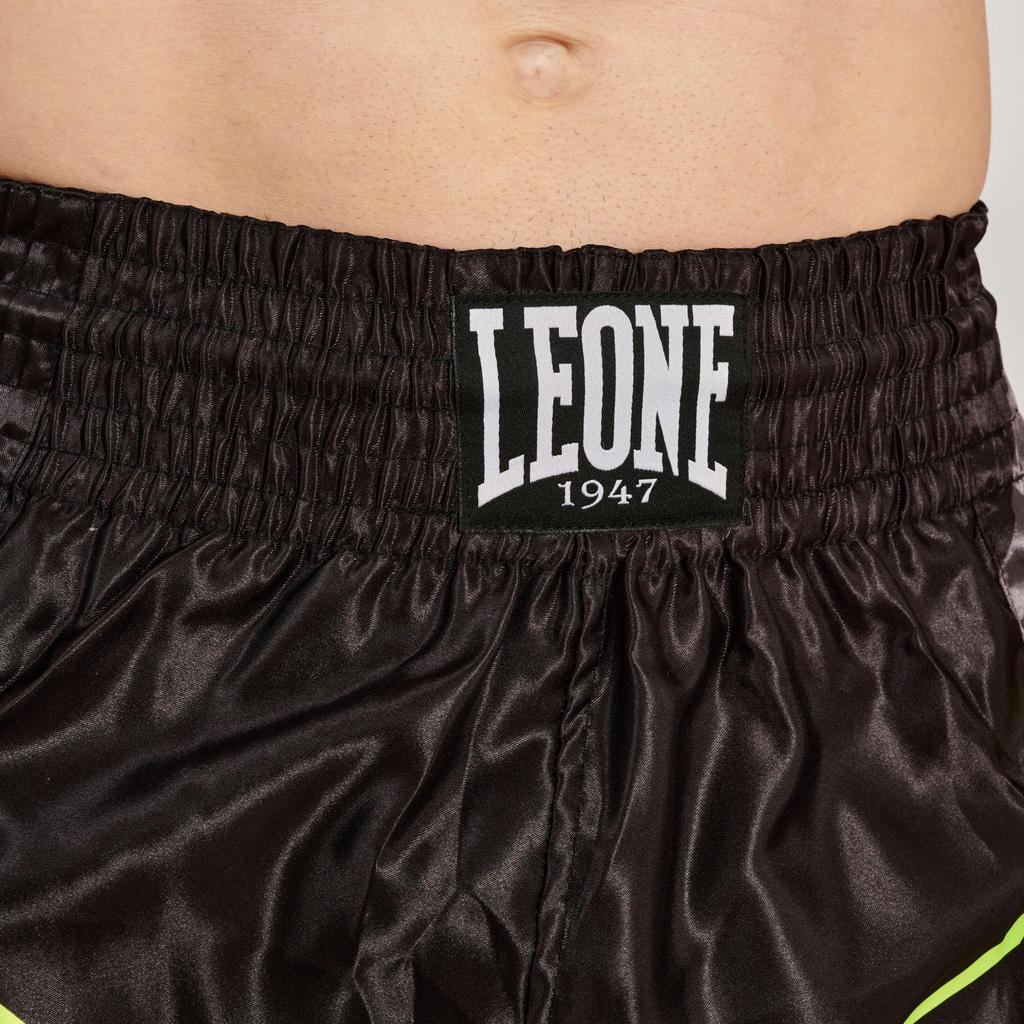 Muay Thai Kickboxing Shorts LEVO FLUO Black [Leone 1947]