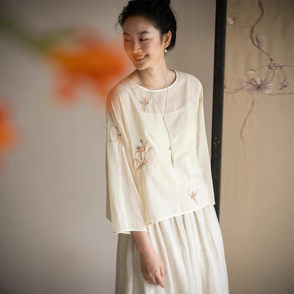Women's Summer Lightweight White Embroidered Cotton Retro Shirt