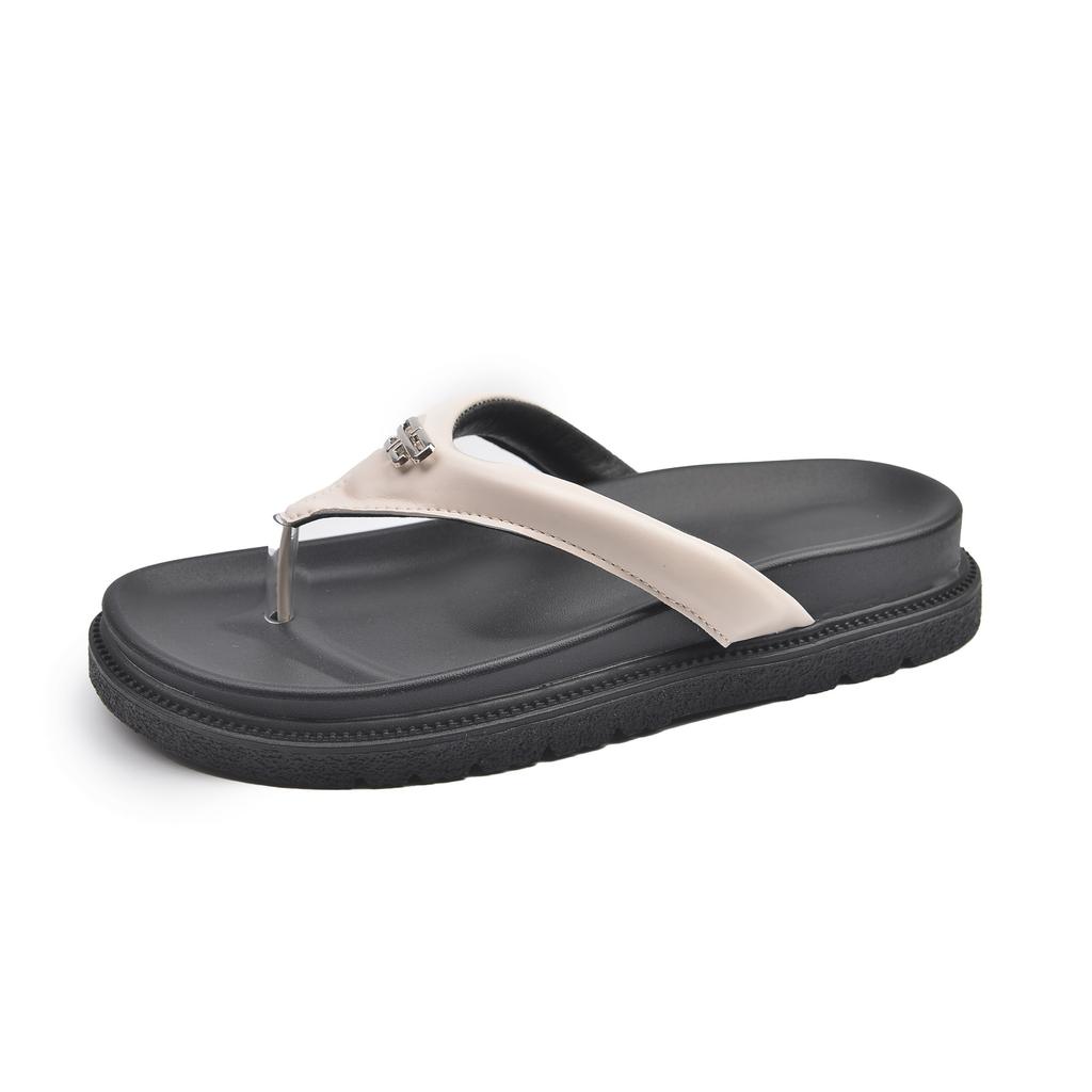 Black beach soft-soled thick-soled flip-flops for women's summer wear 2025 new versatile non-slip fairy wind sandals