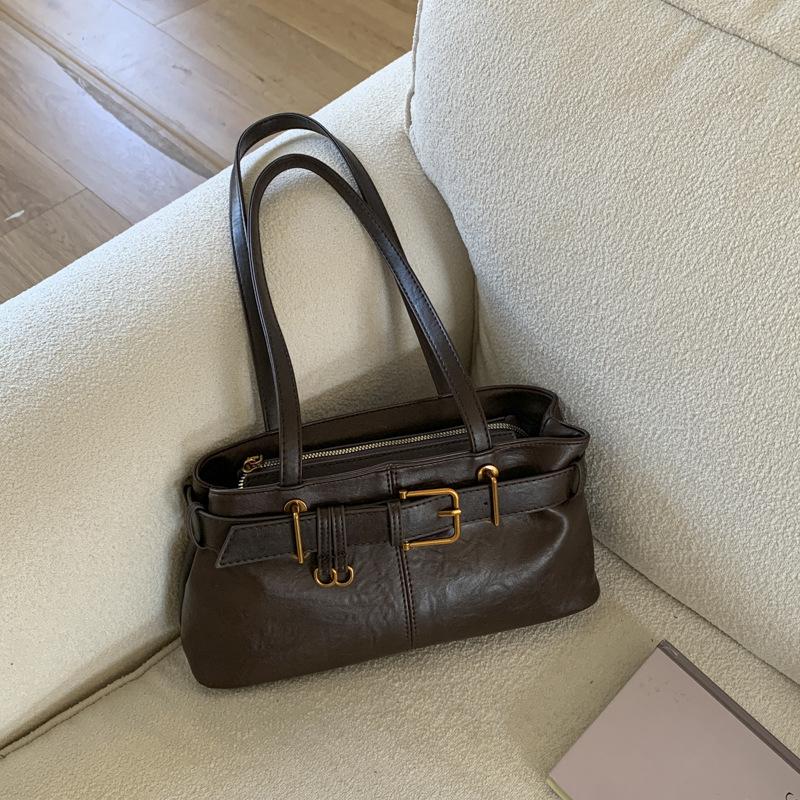 

Retro trend underarm bag women s 2025 autumn new fashion small square bag niche foreign style shoulder bag tide