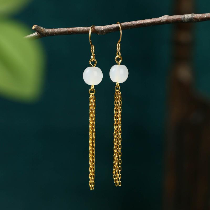 

Серьги-кисточки Aieryuan Fresh Pastoral в стиле нефрита с белыми цветами для визуального сужения круглого лица. Gold Plated