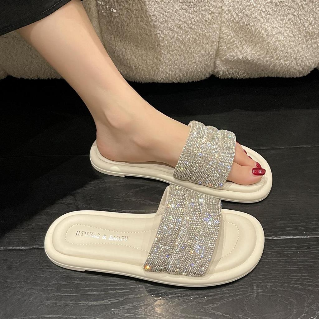 Fairy out on the beach one-word style new fashion flat-bottomed slippers female summer wear 2025 cool slippers rhinestones