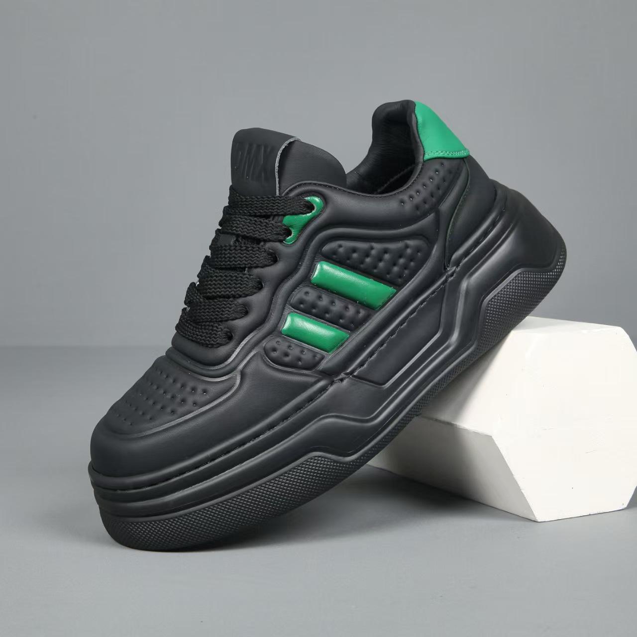 

2025 Autumn/Winter Men s Genuine Leather Versatile Thick-Soled Casual Sneakers 38 чорний