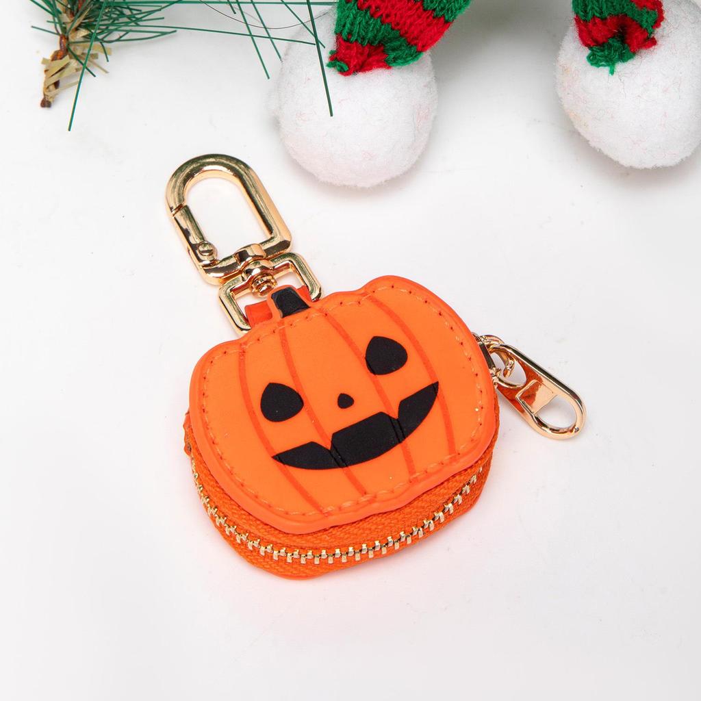 In-Stock 3D Pumpkin Pendant Keychain: Stylish Mini Bag Charm for a Personalized Halloween Gift
