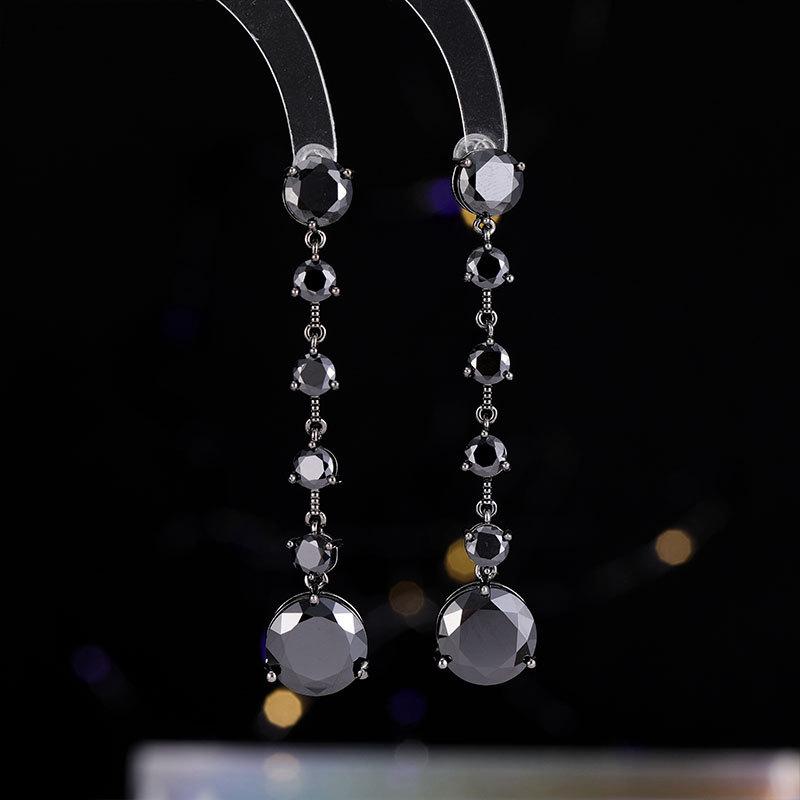 

2024 New Elegant Fashion Bridal Wedding Earrings Temperament Inlaid Zircon Face Skinny S925 Silver Needle Earrings