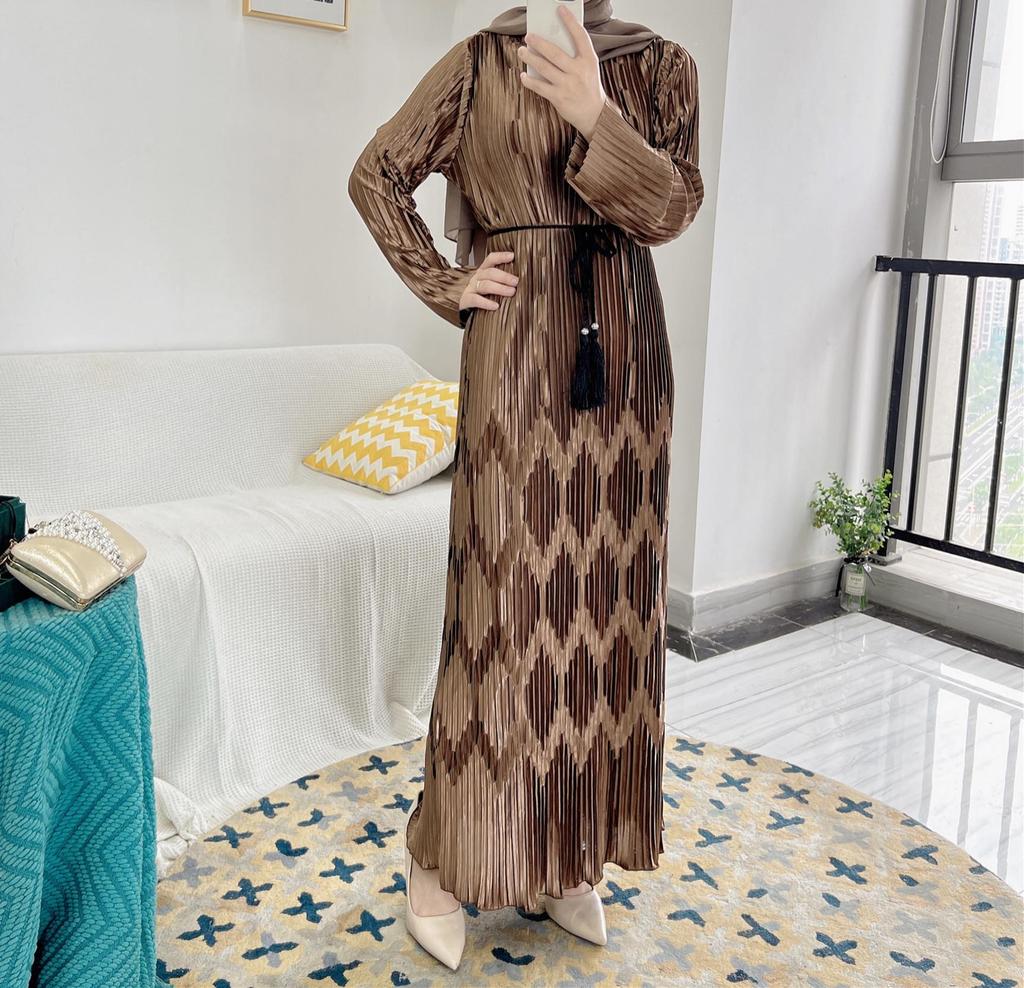 2022 Loriya Pleated Long Dress, European & Middle Eastern Style, Dubai Robe LR520