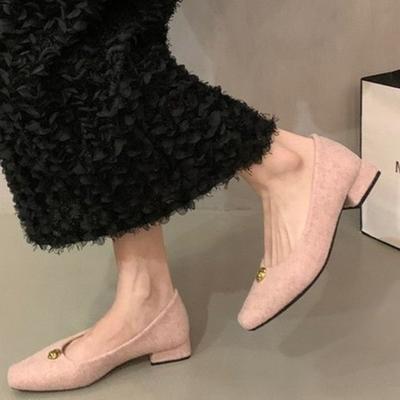 Frühling Neue Niedrige Absätze Einzelne Schuhe Damenmode Eckiger Zeh Flacher Ausschnitt Wildleder Metallschnalle Rutschfest Low Top Schuhe