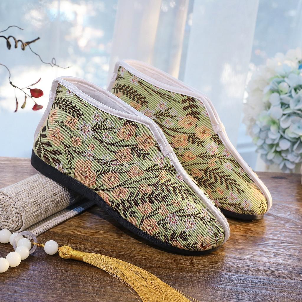 Autumn and winter women's cotton shoes old Beijing cloth shoes middle-aged and elderly shoes elderly shoes mother shoes retro embroidered shoes grand