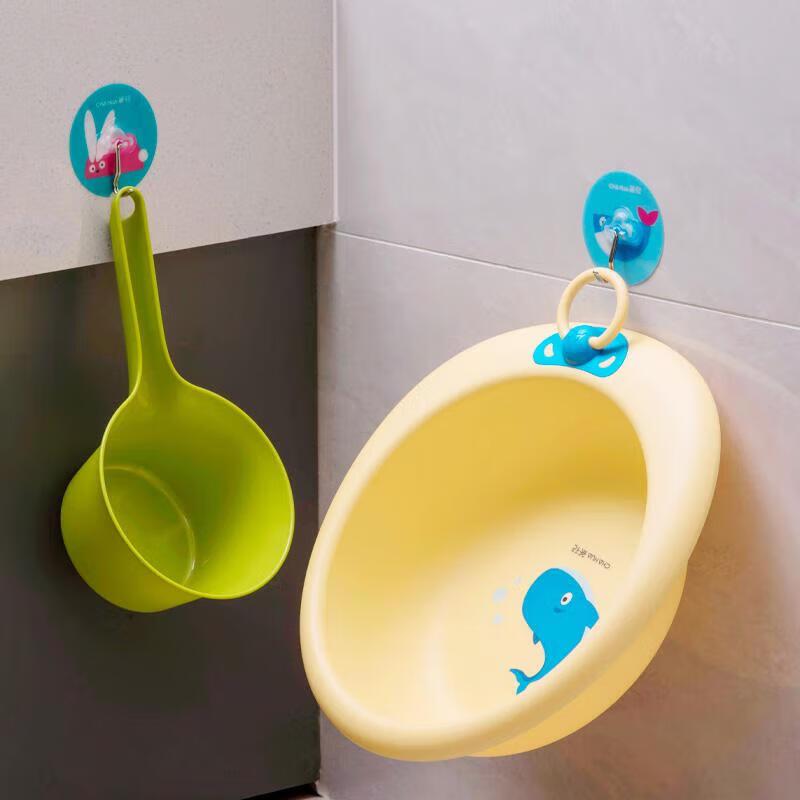 

Chahua Printed Traceless Adhesive Hooks (4-Pack)