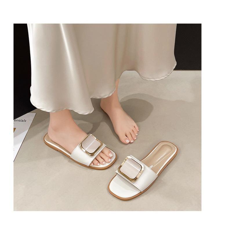Women's Summer Flat Square-Toe Slide Sandals, Fashionable Outdoor Casual Footwear, Available In Large Sizes.