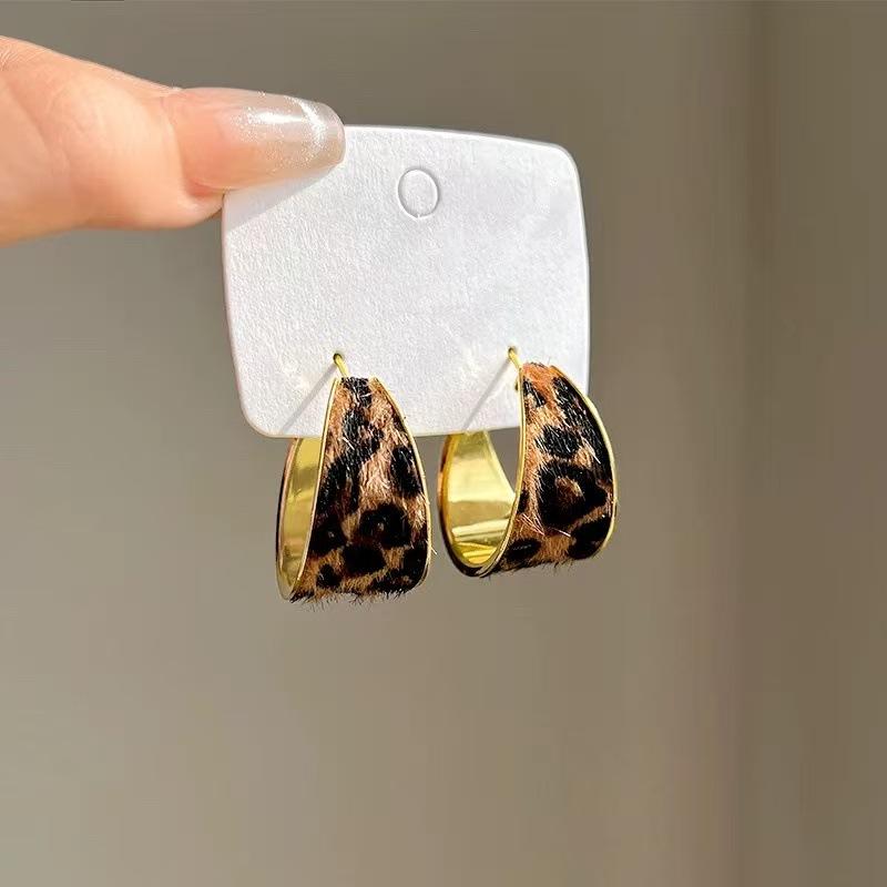 Fashion Sexy Leopard Geometric Circle Studs Earrings Women's Autumn Winter Accessories Personalization Jewerly Party Gift