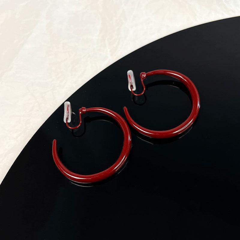 Pearl Mosquito Coil Disc Ear Clips: No-Pierce, Elegant French-Style Earrings for Women