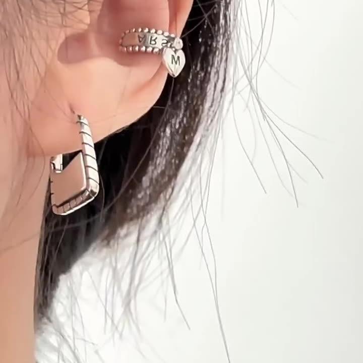 Retro Do Old Bag Ear Buckle Female Temperament Minimalist Earrings Versatile Fashion Cold Square Earrings Ladies Accessories Elegant Jewelry