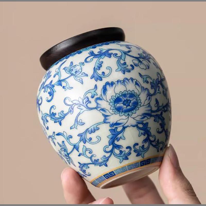 Porcelain Tea Canister Blue and White Porcelain Sealed Candy Jar High-grade Home Nut Coffee Bean and Medicinal Herb Storage Jar